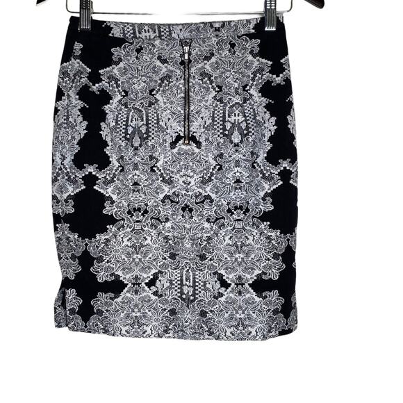 H&M black and white skirt size 4 - Picture 2 of 5